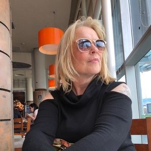 Meet your Posher, Carmen